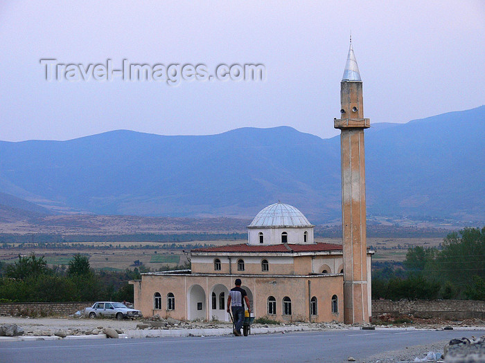 albania123: Bajram Curri / Dragobi, Tropojë, Kukës county, Albania: Mosque - the place was renamed after Bajram Curri, a guerrilla fighter against the Young Turks - photo by J.Kaman - (c) Travel-Images.com - Stock Photography agency - Image Bank