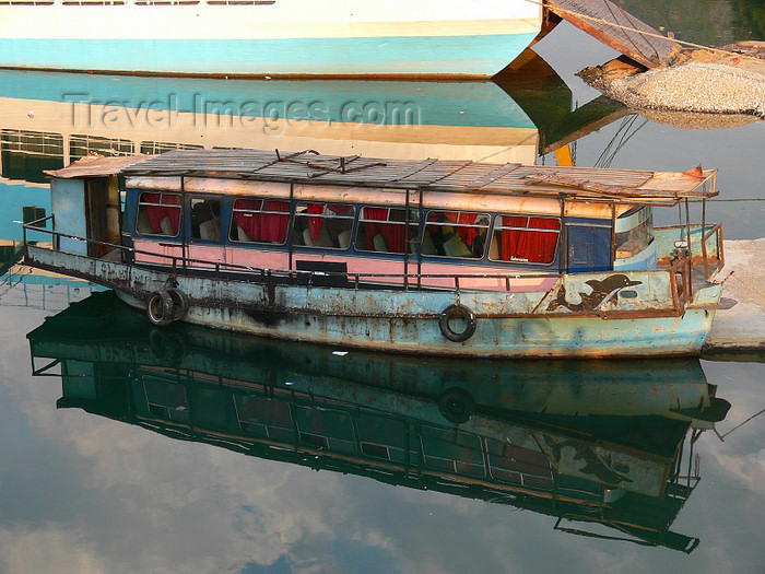 albania125: Fierzë - Pukë, Shkodër county, Albania: small ferry on the Drin river - photo by J.Kaman - (c) Travel-Images.com - Stock Photography agency - Image Bank