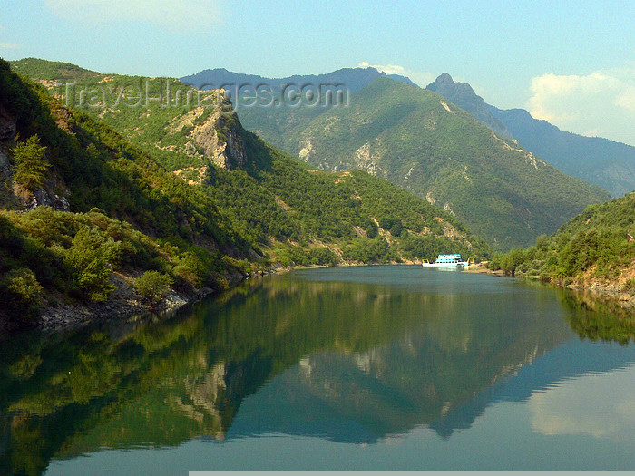 albania126: Fierzë - Pukë, Shkodër county, Albania: Drin river valley - landscape - photo by J.Kaman - (c) Travel-Images.com - Stock Photography agency - Image Bank