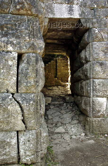 albania37: Butrint, Sarandë, Vlorë County, Albania: an ancient lintel construction - Hellenic part of the city - Butrint National Park - photo by A.Dnieprowsky - (c) Travel-Images.com - Stock Photography agency - Image Bank