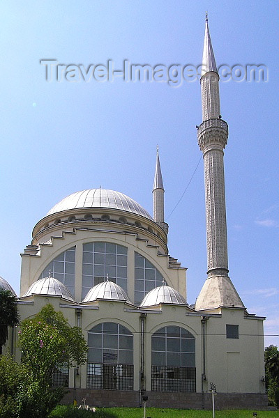 albania57: Albania / Shqiperia - Shkodër/ Shkoder / Shkodra: Sheik Zamil Abdullah Al-Zamil Mosque - photo by J.Kaman - (c) Travel-Images.com - Stock Photography agency - Image Bank