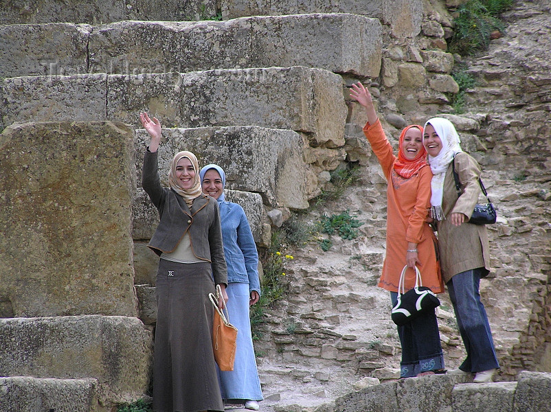 algeria147: Algeria / Algerie - Timgad: girls in the Roman theatre - photo by J.Kaman - filles dans le théâtre romain - (c) Travel-Images.com - Stock Photography agency - Image Bank