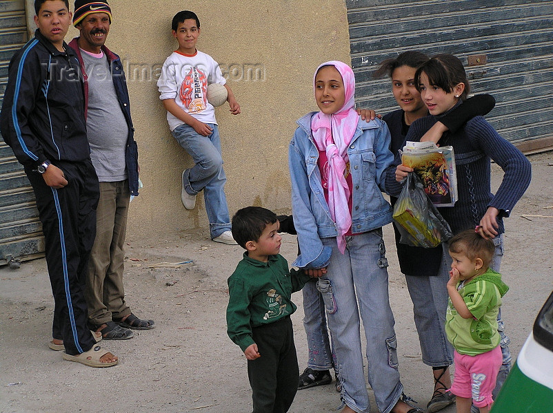 algeria152: Algérie / Algerie - Tébessa - Tébessa wilaya: locals - photo by J.Kaman - gens du pays - (c) Travel-Images.com - Stock Photography agency - Image Bank