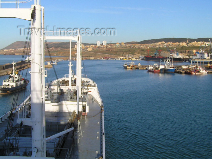 algeria154: Algérie / Algerie - Mostaganem: the harbor seen from a ship's bridge - photo by Captain Peter - le port vu du pont d'un bateau - (c) Travel-Images.com - Stock Photography agency - Image Bank