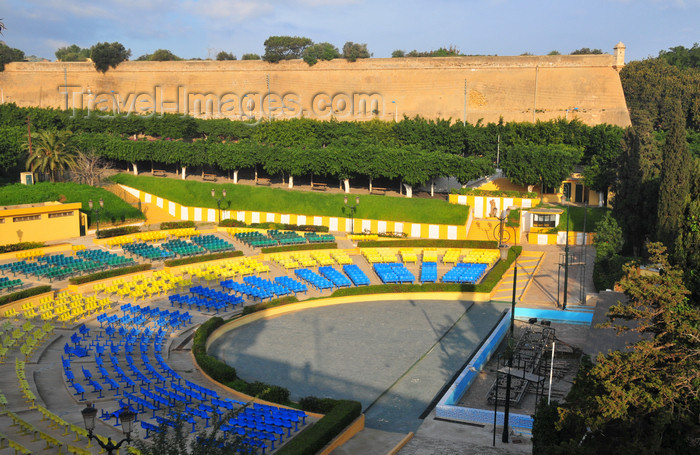 algeria156: Oran, Algeria / Algérie: Théâtre de Verdure Hasni-Chekroun - view of the open air theatre seen from the waterfront - photo by M.Torres | Théâtre de Verdure Hasni-Chekroun - vu du Front de Mer - (c) Travel-Images.com - Stock Photography agency - Image Bank