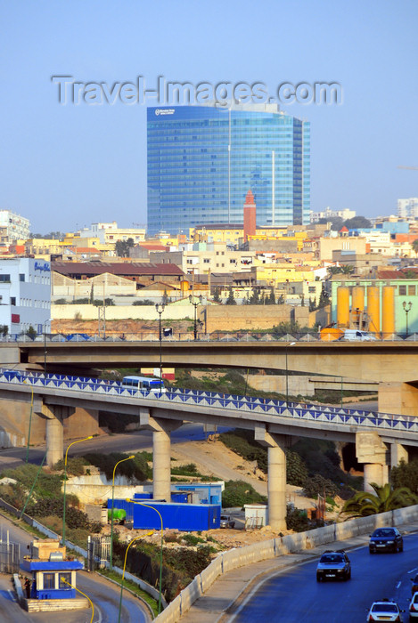 algeria176: Oran, Algeria / Algérie: Sheraton Hotel seen from the waterfront - Starwood Hotels & Resorts - photo by M.Torres | Hôtel Sheraton vu du front de mer - (c) Travel-Images.com - Stock Photography agency - Image Bank