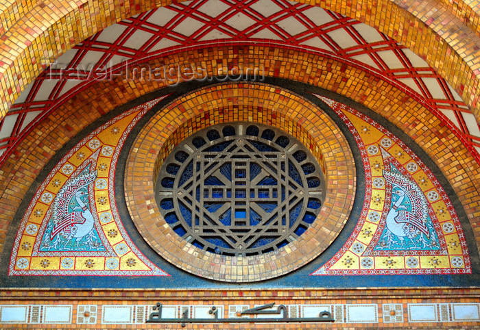 algeria216: Oran, Algeria / Algérie: Cathedral of the Sacred Heart of Jesus Christ - became a library after the independence - rose window - photo by M.Torres | Cathédrale du Sacré Coeur de Jesus - transformée en bibliothèque après l'indépendance - rosace - (c) Travel-Images.com - Stock Photography agency - Image Bank