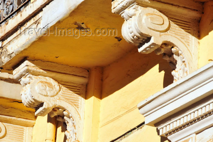 algeria276: Algeria / Algérie - Béjaïa / Bougie / Bgayet - Kabylie: console brackets of a colonial balcony | corbeaux d'un balcon colonial - photo by M.Torres - (c) Travel-Images.com - Stock Photography agency - Image Bank