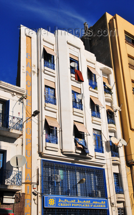 algeria320: Algeria / Algérie - Béjaïa / Bougie / Bgayet - Kabylie: Banque Populaire building - CPA | Credit Populaire d'Algérie - immeuble Banque Populaire - demi siècle après le départ de la France les immeubles Français résistent toujours au temps - photo by M.Torres - (c) Travel-Images.com - Stock Photography agency - Image Bank