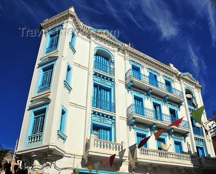 algeria355: Algeria / Algérie - Béjaïa / Bougie / Bgayet - Kabylie: French architecture at place de la Grande Poste | architecture française - place de la Grande Poste, ex-place Clément Martel - photo by M.Torres - (c) Travel-Images.com - Stock Photography agency - Image Bank