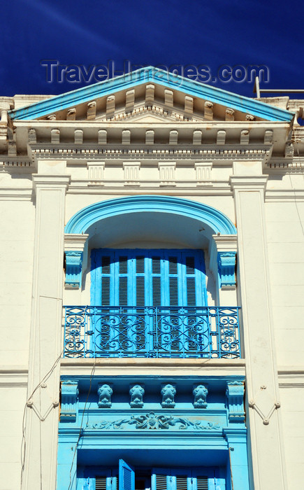 algeria357: Algeria / Algérie - Béjaïa / Bougie / Bgayet - Kabylie: window - place de la Grande Poste | fenêtre - place de la Grande Poste, ex-place Clément Martel - photo by M.Torres - (c) Travel-Images.com - Stock Photography agency - Image Bank