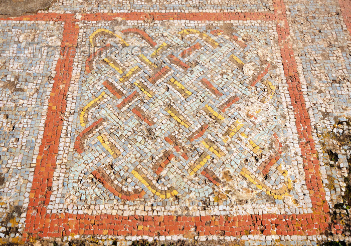 algeria394: Tipaza, Algeria / Algérie: mosaic - Great Christian Basilica - Tipasa Roman ruins, Unesco World Heritage site | mosaïque - Grande Basilique Chrétienne - ruines romaines de Tipasa, Patrimoine mondial de l'UNESCO - photo by M.Torres - (c) Travel-Images.com - Stock Photography agency - Image Bank