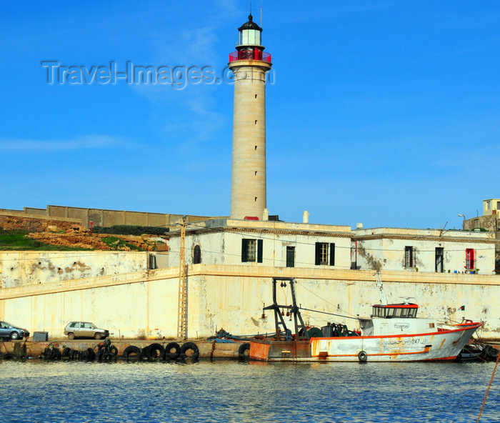 algeria450: Cherchell - Tipasa wilaya, Algeria / Algérie: lighthouse and harbour facilities | phare et installations portuaires - photo by M.Torres - (c) Travel-Images.com - Stock Photography agency - Image Bank