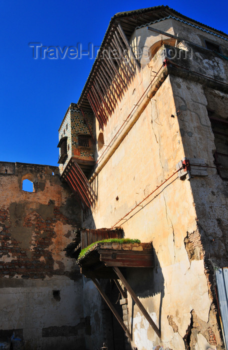 algeria484: Algiers / Alger - Algeria / Algérie: Citadel - Dey Palace - building near Bab Ejdid gate - Kasbah of Algiers - UNESCO World Heritage Site | Citadelle - Palais du Dey - résidence du dey Ali Khodja - Fort de la Casbah - bâtiment près de la porte Bab Ejdid - Casbah d'Alger - Patrimoine mondial de l’UNESCO - photo by M.Torres - (c) Travel-Images.com - Stock Photography agency - Image Bank