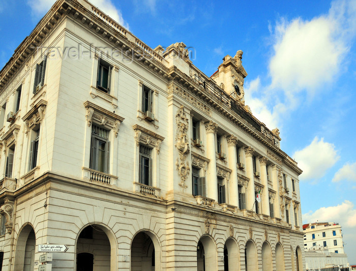 algeria492: Algiers / Alger - Algeria / Algérie: Chamber of Commerce - former 
Consular Palace - by the French architect Henri Petit | Chambre de Commerce - Chambre Algérienne de Commerce et d'Industrie (CACI) - ex-Palais Consulaire - architecte Henri Louis Paul Petit - Quartier de la Pêcherie - photo by M.Torres - (c) Travel-Images.com - Stock Photography agency - Image Bank