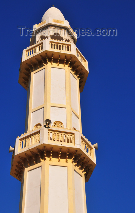 algeria570: Algiers / Alger - Algeria / Algérie: a minaret in the Zeghara quarter - Bologhine - mosque - Islam | un minaret dans le quartier de Zeghara - Bologhine - photo by M.Torres - (c) Travel-Images.com - Stock Photography agency - Image Bank