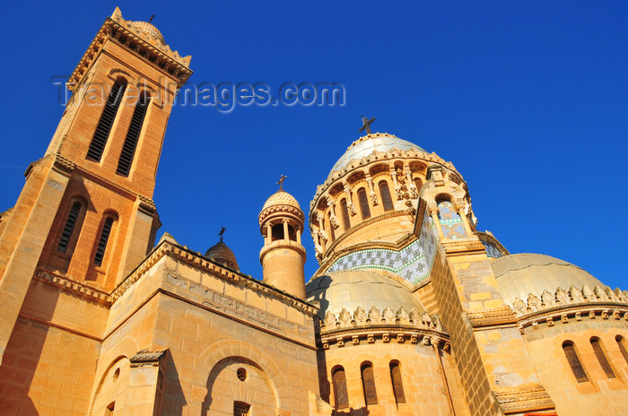 algeria575: Algiers / Alger - Algeria / Algérie: Notre Dame d'Afrique basilica - designed by Jean Eugene Fromageau, diocesan architect of Algiers - Byzantine style | Basilique Notre-Dame d'Afrique, conçu par Jean Eugène Fromageau, architecte diocésain d'Alger - plan byzantin - photo by M.Torres - (c) Travel-Images.com - Stock Photography agency - Image Bank