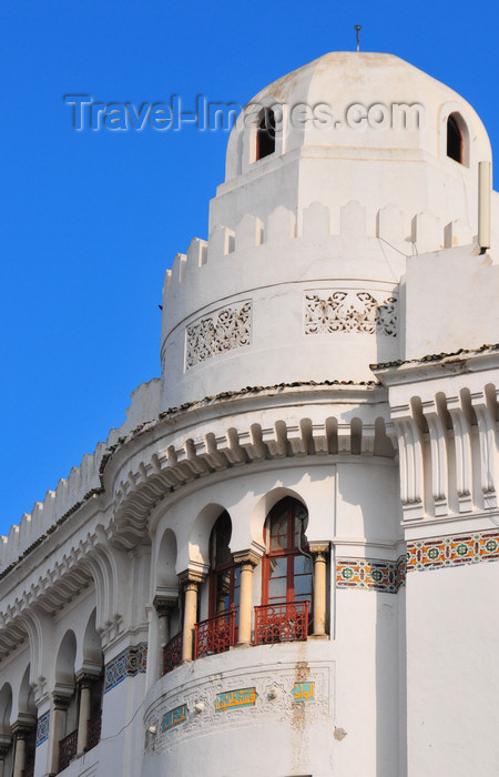 algeria607: Algiers / Alger - Algeria / Algérie: Central Post Office - Grande Poste - a gem of neo-Moorish architecture | la Grande Poste - un joyau de l'architecture néo-mauresque - photo by M.Torres - (c) Travel-Images.com - Stock Photography agency - Image Bank