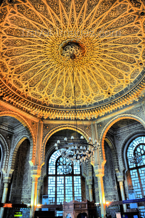 algeria612: Algiers / Alger - Algeria / Algérie: Moorish interior of the Central Post Office - Grande Poste | intérieur néo-mauresque de la Grande Poste - faïences, arcs, coupoles, stalactites et stuc ciselé - photo by M.Torres - (c) Travel-Images.com - Stock Photography agency - Image Bank