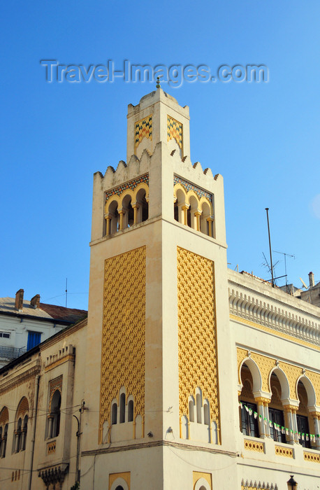 algeria616: Algiers / Alger - Algeria / Algérie: minaret-like tower of the building of 'La Dépêche Algérienne', Rue Pasteur, corner of Bd Khemisti | tour en forme de minaret de l'immeuble de 'La Dépêche Algérienne', Rue Pasteur, angle Bd Khemisti - photo by M.Torres - (c) Travel-Images.com - Stock Photography agency - Image Bank