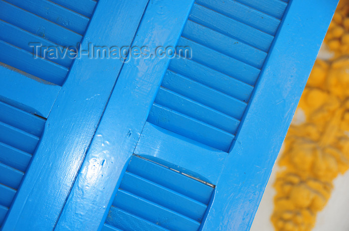 algeria632: Algiers / Alger - Algeria / Algérie: Albert 1er Hotel - blue shutters | Hôtel Albert 1er - volets bleus - Avenue Pasteur - photo by M.Torres - (c) Travel-Images.com - Stock Photography agency - Image Bank