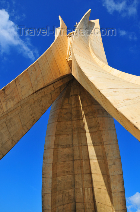 algeria644: Algiers / Alger - Algeria / Algérie: Monument of the Martyrs of the Algerian War - Riadh El Feth | Sanctuaire des martyrs de la guerre d'Algérie - Riadh El Feth - photo by M.Torres - (c) Travel-Images.com - Stock Photography agency - Image Bank