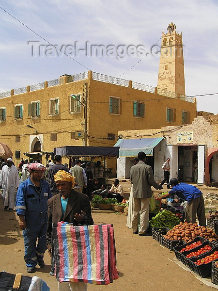 algeria66: Algeria / Algerie - Ouargla / Wargla: market and mosque - photo by J.Kaman - marché et mosquée - (c) Travel-Images.com - Stock Photography agency - Image Bank