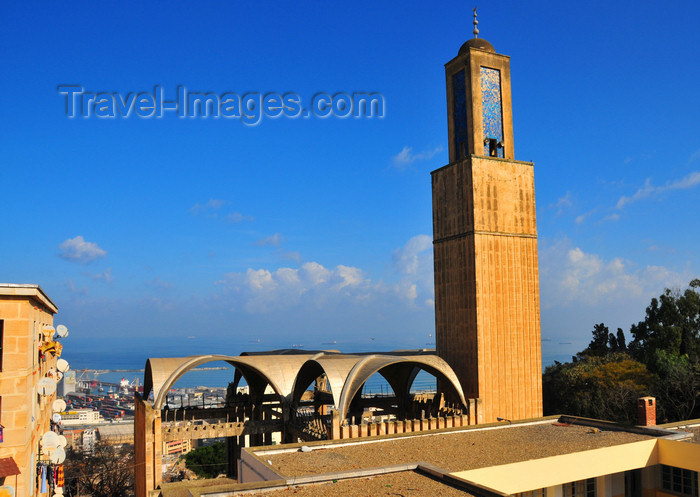 algeria691: Algiers / Alger - Algeria: skeleton of a temple - Diar El Mahcoul, El Madania | squelette d'un temple - Diar El Mahcoul, El Madania - photo by M.Torres - (c) Travel-Images.com - Stock Photography agency - Image Bank