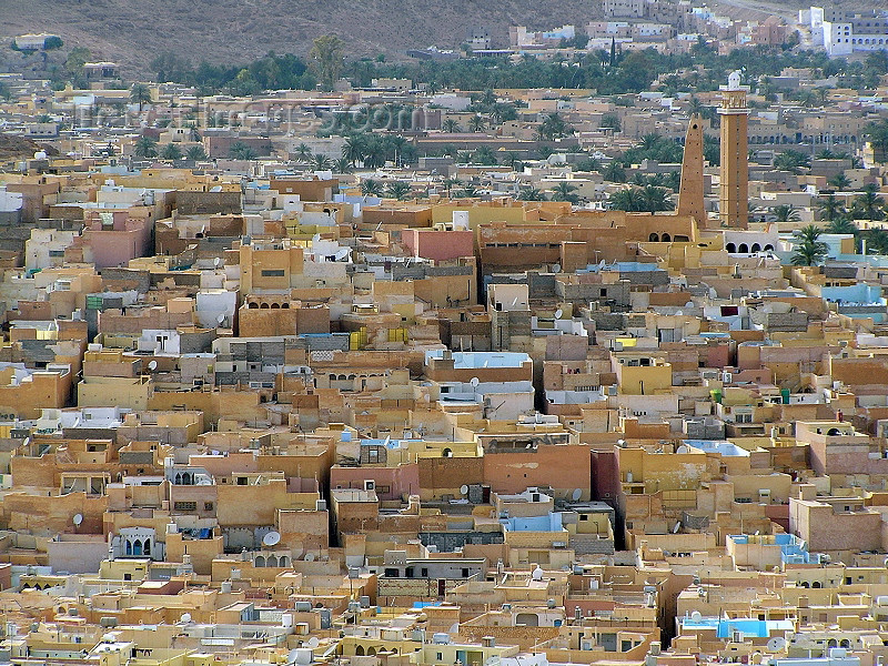 algeria70: Algeria / Algerie - M'zab region - Ghardaïa wilaya: packed houses of Ghardaia / Tagherdayt - UNESCO world heritage site | ville dense - Ghardaia / Tagherdayt - Patrimoine mondial de l’UNESCO - photo by J.Kaman - ville dense - (c) Travel-Images.com - Stock Photography agency - Image Bank