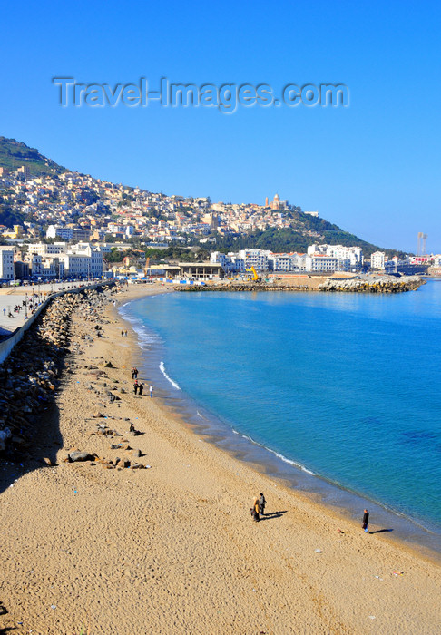 algeria706: Algiers / Alger - Algeria / Algérie: Bab El Oued - Rmila / Nelson beach with Z'ghara and Bologhine in the background | Bab-el-Oued - plage Rmila / Nelson - Zeghara et Bologhine au fond - photo by M.Torres - (c) Travel-Images.com - Stock Photography agency - Image Bank