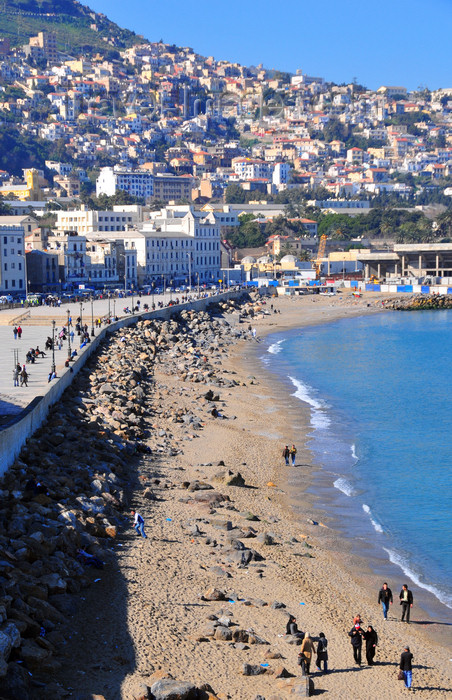 algeria707: Algiers / Alger - Algeria / Algérie: Bab El Oued - Rmila beach and Commander Abderahmana Mira avenue, seen from point Kettani | plage Rmila / Nelson et l'Avenue Commandant Abderahmana Mira, depuis pointe El-Kettani - Bab-el-Oued - photo by M.Torres - (c) Travel-Images.com - Stock Photography agency - Image Bank