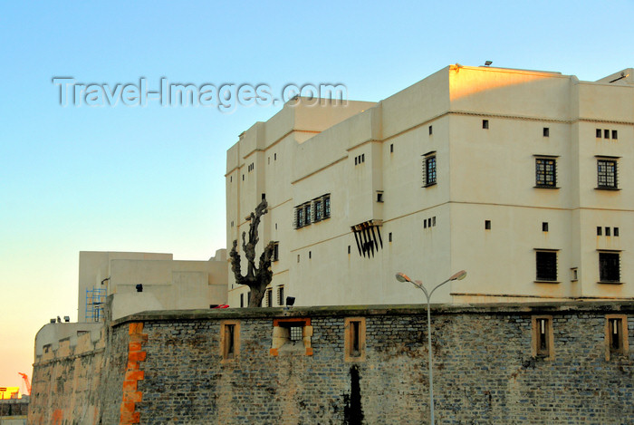 algeria718: Algiers / Alger - Algeria / Algérie: Raïs Palace - bastion 23, Boulevard Amara Rashid - Bab El Oued | Palais des Raïs - bastion 23, Bd Amara Rachid - quartier de la Marine - Bab-el-Oued - photo by M.Torres - (c) Travel-Images.com - Stock Photography agency - Image Bank