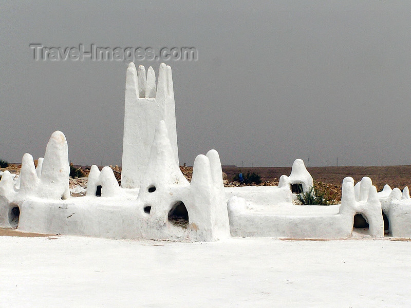 algeria88: Algeria / Algerie - M'zab valley - Ghardaïa wilaya: Cemetery in Melika - white towers - photo by J.Kaman - tours blanches - (c) Travel-Images.com - Stock Photography agency - Image Bank