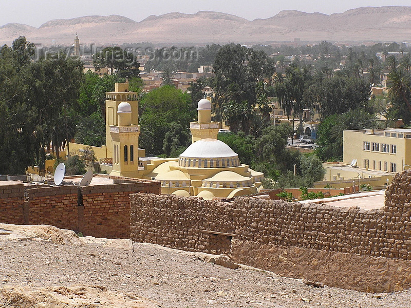 algeria97: Algérie / Algerie - Laghouat: a touch of Constantinople - mosque - photo by J.Kaman - Constantinople au Sahara - mosquée - (c) Travel-Images.com - Stock Photography agency - Image Bank