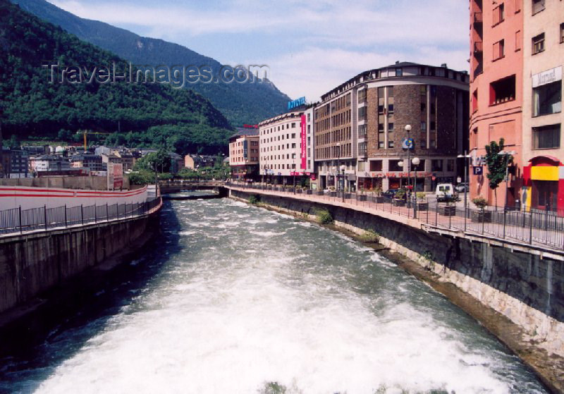 andorra13: Andorra la Vella: along C. Prat de La Creu - mountain water (photo by M.Torres) - (c) Travel-Images.com - Stock Photography agency - Image Bank