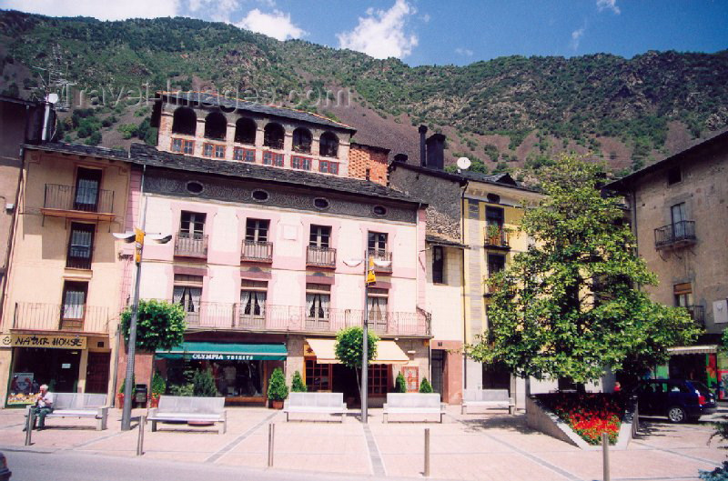 andorra14: Andorra la Vella: Plaa Guillem (photo by M.Torres) - (c) Travel-Images.com - Stock Photography agency - Image Bank