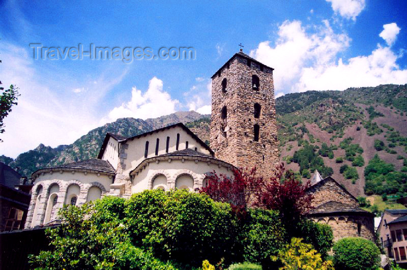 andorra15: Andorra la Vella: St Esteve Church / Església de St. Esteve - tower and three Romanesque apses and a medieval belfry altered by architect Josep Puig i Cadafalch in 1940 - photo by M.Torres - (c) Travel-Images.com - Stock Photography agency - Image Bank