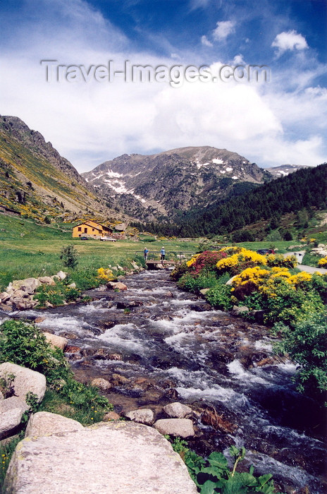 andorra4: Andorra - Coma de Ransol: valley - stream - Pyrenees (photo by M.Torres) - (c) Travel-Images.com - Stock Photography agency - Image Bank