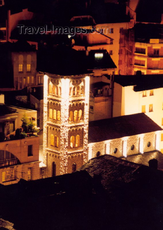 andorra8: Andorra - Escaldes-Engordany: the Church - nocturnal (photo by M.Torres) - (c) Travel-Images.com - Stock Photography agency - Image Bank