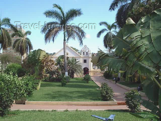 angola17: Angola - Luanda: Nazaré church / Luanda: igreja católica - Igreja da Nazaré - tambarineiros  (photo by Captain Peter) - (c) Travel-Images.com - Stock Photography agency - Image Bank