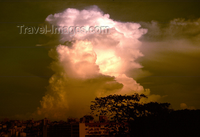 angola29: Angola - Luanda - storm over the city - tempestade sobre a cidade - images of Africa by F.Rigaud - (c) Travel-Images.com - Stock Photography agency - Image Bank