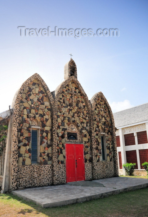 anguilla28: The Valley, Anguilla: the old St. Gerard's Catholic Church - façade of pebbles and stones - Carter Ray Boulevard - photo by M.Torres - (c) Travel-Images.com - Stock Photography agency - Image Bank