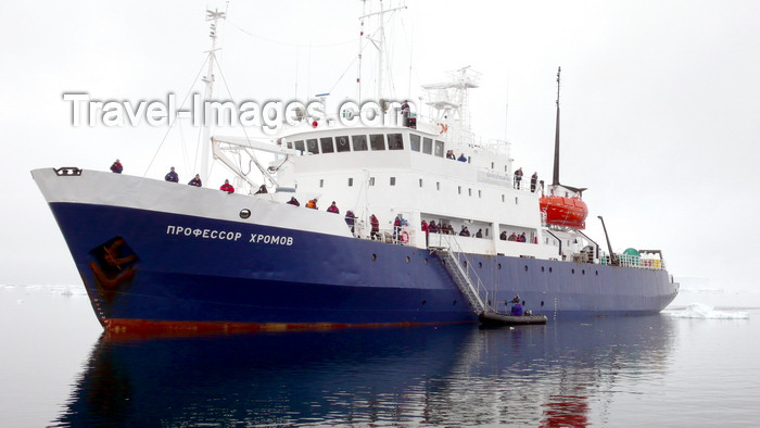 antarctica28: Commonwealth Bay, East Antarctica: expedition vessel, Spirit of Enderby - Oceanographic Research ship Professor Khromov - IMO 8010350 - callsign UBNR - gross tonnage 2140GRT - photo by R.Eime - (c) Travel-Images.com - Stock Photography agency - Image Bank