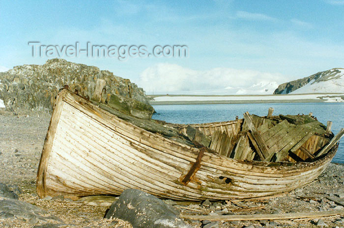 antarctica9: Trinity Island, Palmer Archipelago, Antarctica: remains of a whaling scow - photo by G.Frysinger - (c) Travel-Images.com - Stock Photography agency - Image Bank