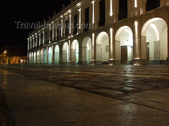 argentina203: Argentina - Córdoba - Plaza San Martin Nocturnal - arches of the Cabildo - images of South America by M.Bergsma - (c) Travel-Images.com - Stock Photography agency - Image Bank