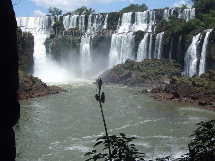 argentina219: Argentina - Iguazu Falls - falss and river - images of South America by M.Bergsma - (c) Travel-Images.com - Stock Photography agency - Image Bank