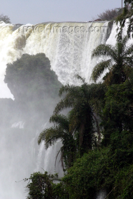 argentina23: Argentina - Iguazu Falls (Misiones province): might - Unesco world heritage site - photo by N.Cabana - (c) Travel-Images.com - Stock Photography agency - Image Bank