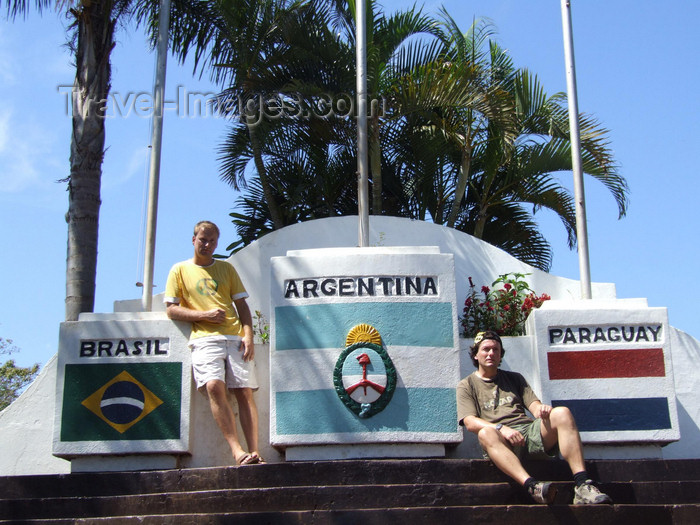 argentina247: Argentina - Puerto Iguazu - travelers where Argentina, Brazil and Paraguay meet - images of South America by M.Bergsma - (c) Travel-Images.com - Stock Photography agency - Image Bank