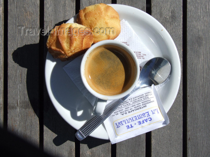 argentina299: Argentina - Buenos Aires -  Argentinean Carajillo - 'Caffè corretto' - espresso corrected with a shot of liquor - at Puerto Madero - images of South America by M.Bergsma - (c) Travel-Images.com - Stock Photography agency - Image Bank