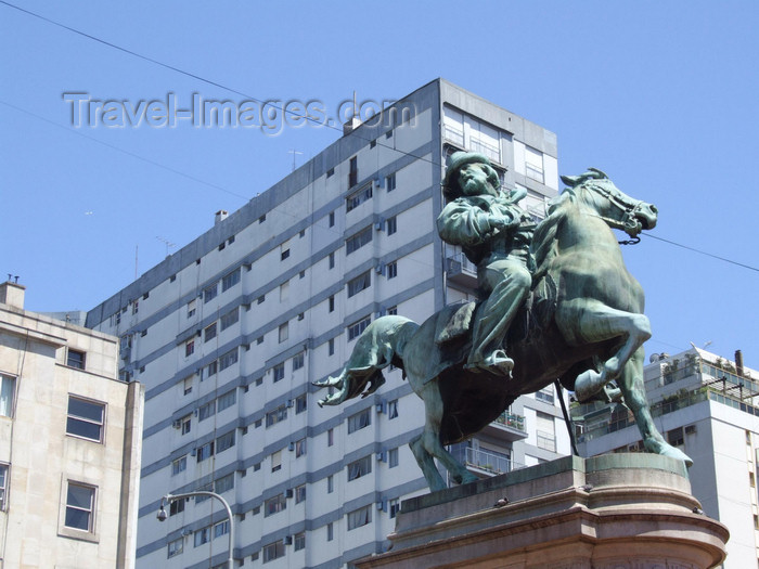 argentina322: Argentina - Buenos Aires - Garibaldi equestrian statue, by Eugenio Maccagnani, Palermo - images of South America by M.Bergsma - (c) Travel-Images.com - Stock Photography agency - Image Bank